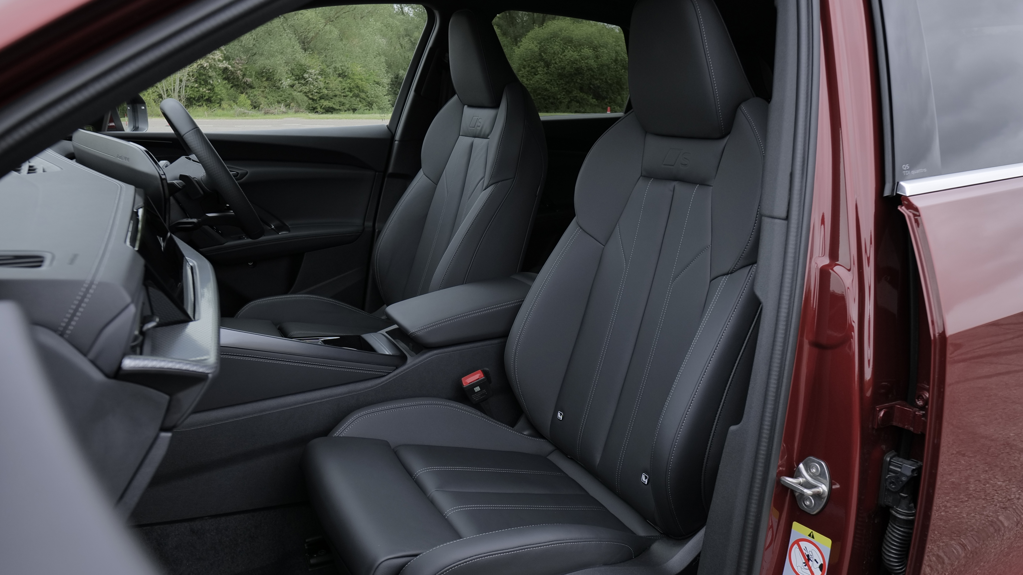 audi-q5-estate-2-0-tfsi-e-quattro-299-s-line-5dr-s-tronic-lease-deals